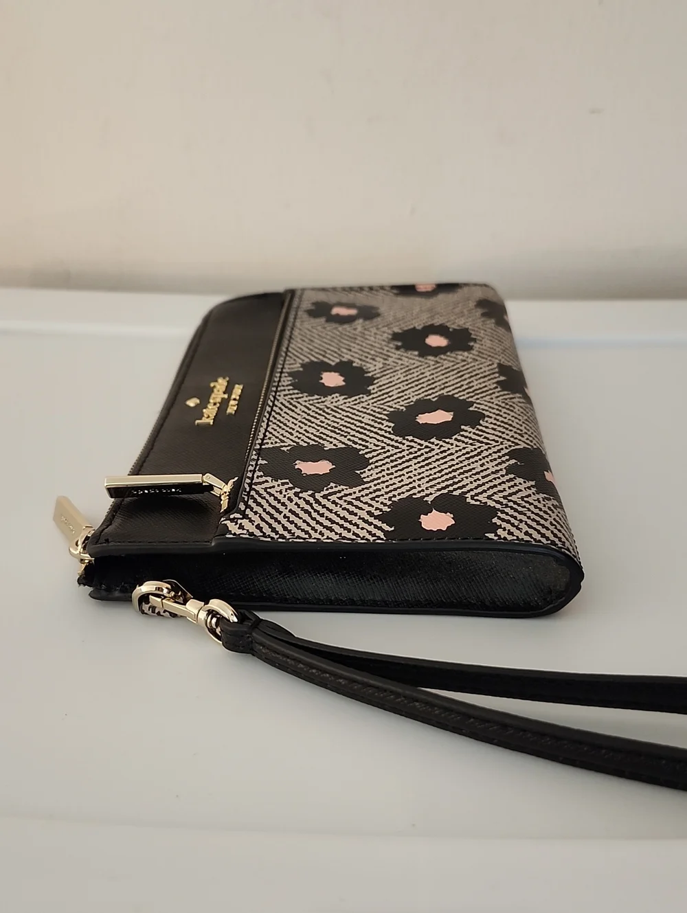 kate spade Staci Wristlet